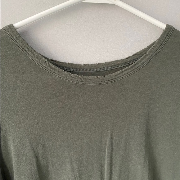 AE flutter sleeve tee - Picture 2 of 5